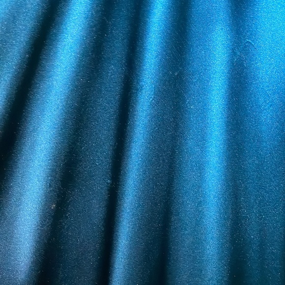 Cache Dress - Picture 5 of 6